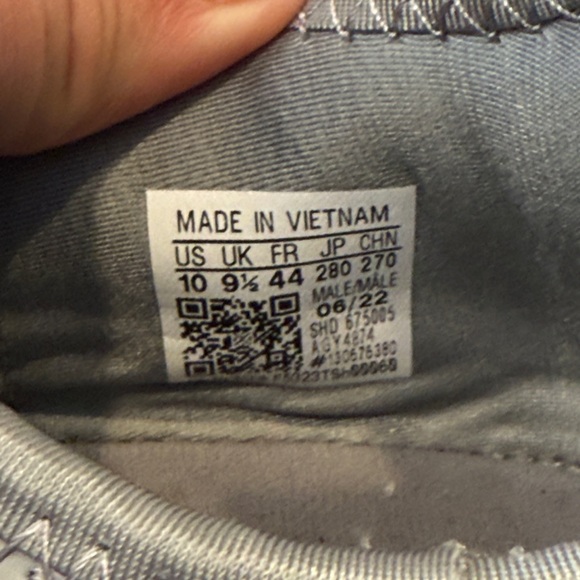 Adidas Gray Sneakers with Red Highlights - Picture 9 of 9